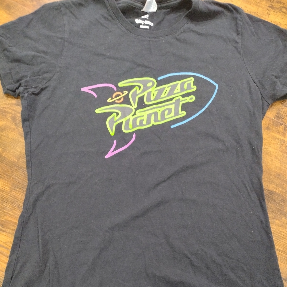 Youth Small - Pizza Planet - Disney Pixar Shirt